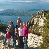 Bartek i Kasia z dziećmi wyjechali na misje do Francji