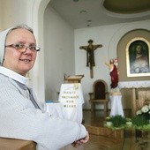 W kaplicach domów klasztornych sióstr magdalenek trwa nieustanna modlitwa wynagradzająca Jezusowi  za nasze grzechy