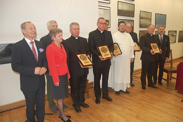  Gospodarze odnowionych obiektów odebrali wyróżnienia