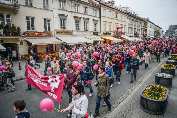 Marsz promocyjny "Trójki" i "Gazety Wyborczej"