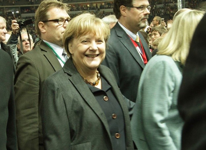 Angela Merkel modli się za papieża