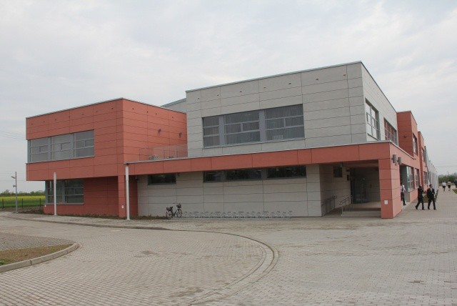 Nowa szkoła w Grębocicach