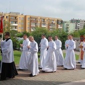 Wyświęcono ośmiu diakonów