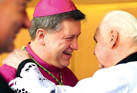 Wiadomość o decyzji  papieża Franciszka została przekazana wiernym podczas święceń kapłańskich  w katowickiej katedrze