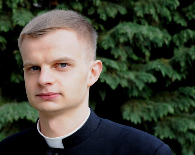 Ks. Paweł Mańturzyk z parafii pw. św. Bartłomieja w Brzózie