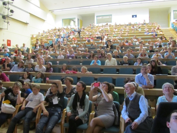 Dziecięca konferencja