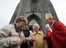 Świadectwo polskich katolików zdumiewa Islandię 