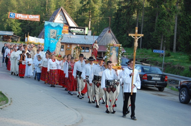 Procesja ku czci Serca Jezusowego