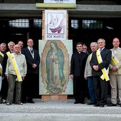 Członkowie zakonu uczestniczą m.in. w spotkaniach, które mają umocnić ich wiarę 