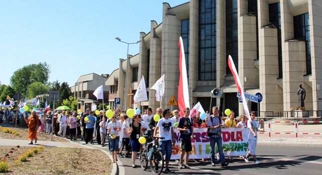 Marsz dla Życia i Rodziny w Oświęcimiu w 2012 r.