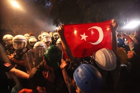 Turcja: tłumy na ulicach