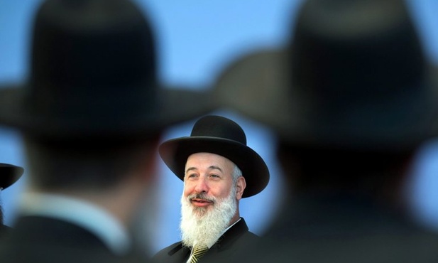 Naczelny rabin rezygnuje