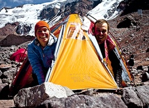  Podczas swojej wyprawy Agnieszka i Mateusz zdobywali również szczyty. Jednym z nich była najwyższa góra Ameryki Południowej – Aconcagua