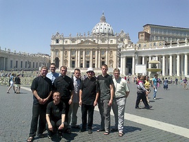 Wszyscy zgodnie przyznają, że pobyt w Rzymie to więcej niż zwiedzanie. To doświadczenie Kościoła
