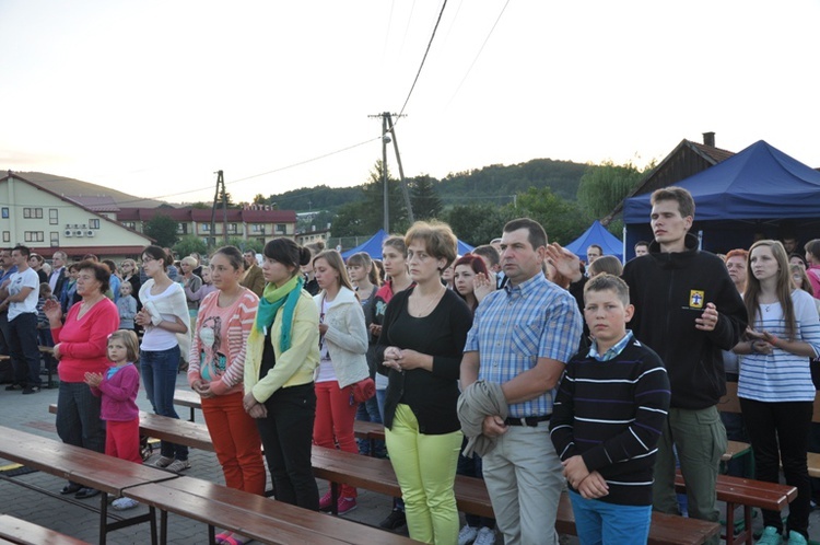 Uwielbienie w Tęgoborzy