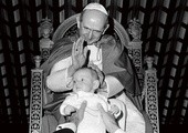 Paweł VI, idąc pod prąd tendencjom świata, w „Humanae vitae” okazał się prorokiem. Jego geniusz przyćmiła jednak bezlitosna fala krytyki, także wewnątrz Kościoła katolickiego 