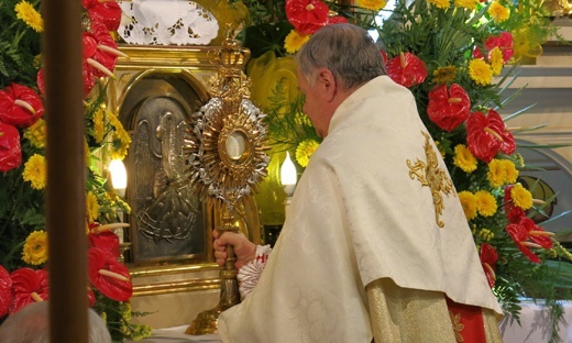 Sługa Jezusa Eucharystycznego.