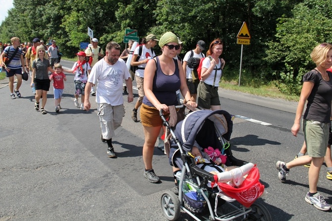 68. Pielgrzymka Rybnicka - dzień 2. - etap z Gliwic do Górników