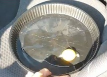 Jajko usmażone w samochodzie 