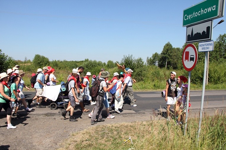 Już widzą Jasną Górę!