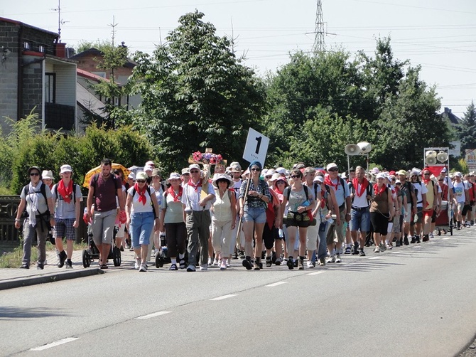 68. Pielgrzymka Rybnicka - dzień 4. - droga do Stradomia