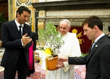 Messi i koledzy u papieża