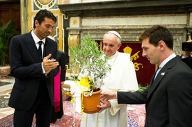 Messi i koledzy u papieża