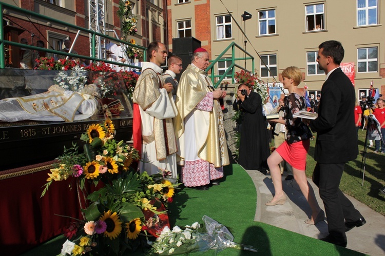 Oświęcim: powitanie relikwii św. Jana Bosko