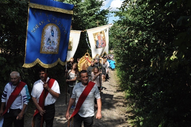 Poświęcenie kapliczki w Sokoli Dąbrowej