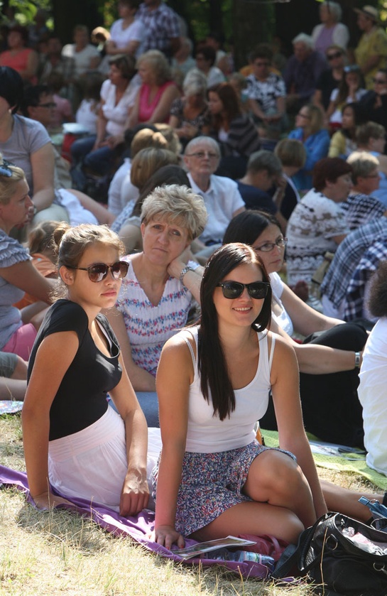 18.08.2013 r. Pielgrzymka kobiet do Piekar Śląskich, cz. 1.