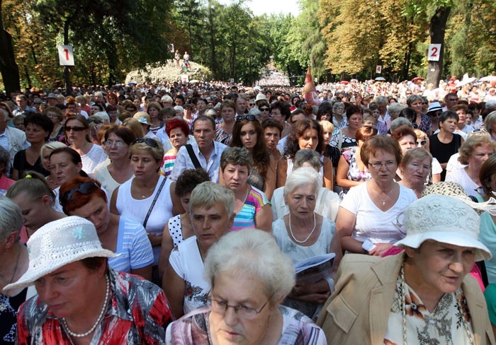 18.08.2013 r. Pielgrzymka kobiet do Piekar Śląskich, cz. 2.