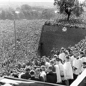 Dziś przypada 65. rocznica Jasnogórskich Ślubów Narodu Polskiego