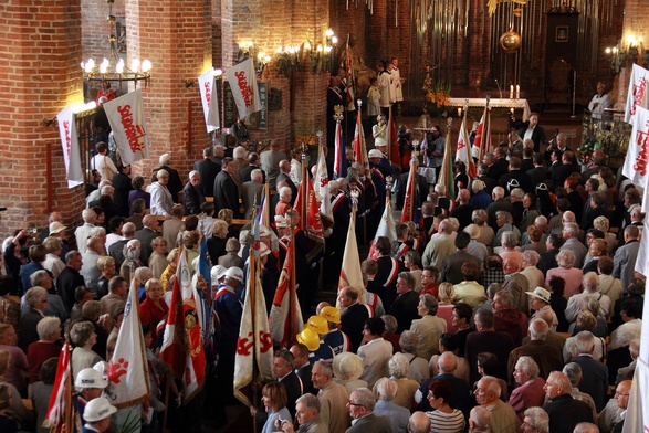 W uroczystej Mszy w bazylice św. Brygidy uczestniczyły kilka tysięcy osób