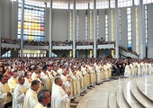 Tłumy tarnowskich diecezjan wypełniły bazylikę Miłosierdzia Bożego w Łagiewnikach 