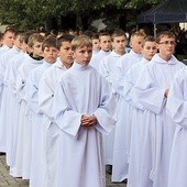  Zanim zostali lektorami, w czasie wakacji poznawali liturgię, uczyli się prawidłowej wymowy i rozważali słowo Boże na Oazie Lektorskiej w Paradyżu