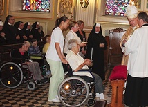 Eucharystii z udziałem sióstr elżbietanek, pacjentów i gości przewodniczył bp Piotr Greger 