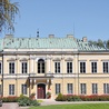 Obecny pałac jest siedzibą Instytutu Ogrodnictwa