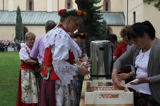 Diecezjalne dożynki w Rudach