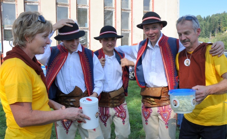 Festyn grupy św. o. Pio w Nowym Sączu.