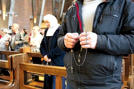 Służewska inicjatywa gromadzi miłośników Różańca z obu warszawskich diecezji
