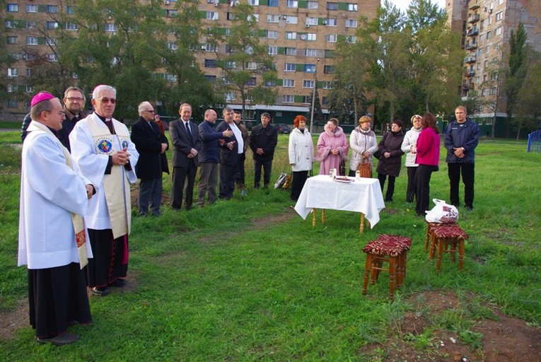 Poświęcenie gruntu pod kaplicę w Trudovskoye