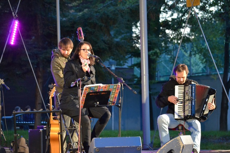 Wniebowzięci i Magda Anioł na scenie BCK - cz. 2