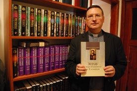 Ksiądz Profesor Mirosław Wróbel - autor przełomowej książki.