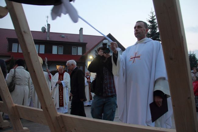 Poświęcenie dzwonów w Chwaszczynie