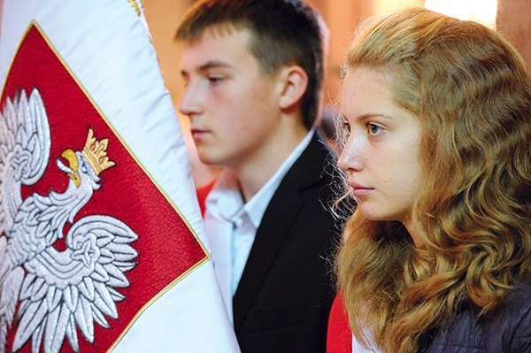  W obchodach wzięły udział poczty sztandarowe niektórych szkół z terenu diecezji