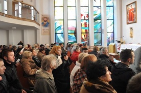Pielgrzymi z Płocka modlili się w sanktuarium Męczeństwa ks. Jerzego we Włocławku