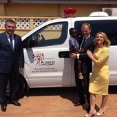 Premier spotkał się z misjonarzami w Zambii