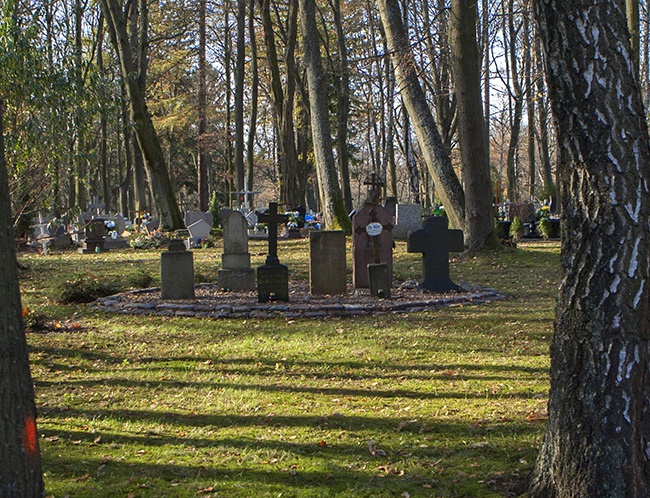 Słupski cmentarz przy Kaszubskiej