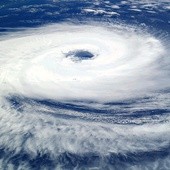 Ogromny tajfun uderzył w Filipiny