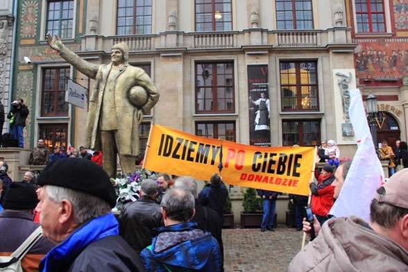 Związkowcy manifestują w Gdańsku